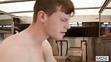 Finn Harding Invites Chris Cool Inside The Food Truck So They Can Work And Play At The Same Time - MEN snapshot 17