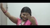 INDIAN MILF NAVEL SHOW AND TEMPTING VOICE snapshot 10