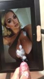 Lindsey pelas sperma på bröst snapshot 4