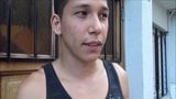 Genç heteroseksüel latin eşcinsel film yapımcısını sikiyor!! snapshot 5