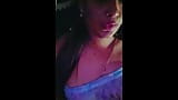 Bailarina telugu acaricia sus tetas y pezones mientras habla sucio snapshot 12