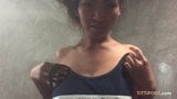 Une petite amie thaïlandaise à forte poitrine donne la meilleure tête snapshot 1