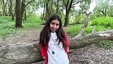 Ho preso una ragazza con uno skateboard e l'ho scopata in un parco su un albero in pubblico snapshot 5