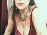 mature bbw pulls off bra snapshot 1