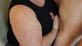 Cfnm Handjob mit erstaunlichem Abspritzen auf BBW-Shirt snapshot 1