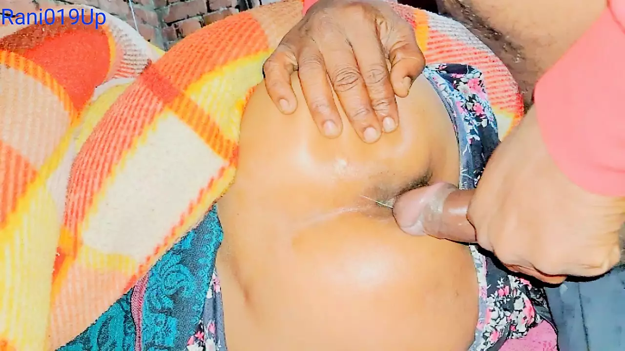 Indian desi hauswaif Rani bhabhi Anal faking desi hauswaif Rani darling ki ki gand chudayi