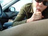 Ex zuigt in de auto snapshot 4