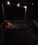 Je le baise dans le hot tub en lui n etant des doigts dans le cul chez nutchel a plaine snapshot 14