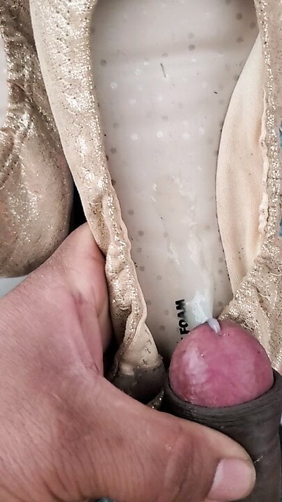 found glitter flats in customer auto