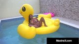 Cambodian Cougar Maxine X, Finger Bangs Her Cunt On Big Duck snapshot 15