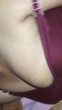 Tetas presionando snapshot 3