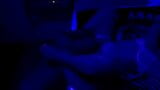 Black light fun avec une MILF enceinte sexy snapshot 3