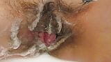 Büyük klitoris kıllı kedi tıraş yakın çekim snapshot 3