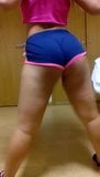 Latina gila yang cantik twerking pantat besarnya (mesti lihat) snapshot 10