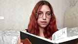 Stydlivá vynikající studentka tvrdě stříká místo domácích úkolů - Mila Daisy snapshot 2