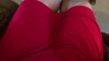 Tetas en vestido rojo snapshot 2