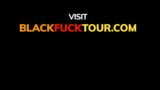 Черная чернокожая юная падчерица делает минет в видео от первого лица snapshot 2