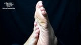 Amandas Beautiful Oily Soles snapshot 5