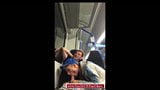 Chicos británicos follan en el tren de camino al fútbol snapshot 2