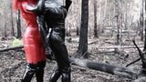 Ponižující video, latexová gumová sexuální bdsm paní v kombinéze snapshot 5