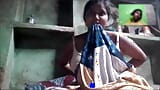 Hermosa profesora india enseñando lecciones de sexo (drama hindi) snapshot 7