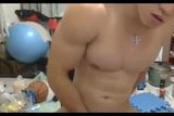 Heiße Muskel Taiwan Rocky zeigt Schwanz, Arsch und Sperma vor der Kamera snapshot 21