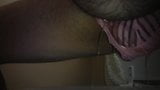 Lovly Leslie pisse sa culotte rose snapshot 5