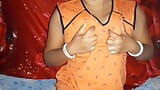 Neha montre ses gros seins et sa chatte snapshot 4