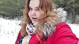 Молода пухка Клариса смокче збуджений член у лісі, багато сперми на її гарному обличчі та цицьках snapshot 5