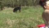 Une demi-sœur pulpeuse à forte poitrine baisée en public snapshot 10