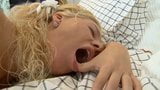 Big pussy lips and pussy pumped teen compilation MondoLabia snapshot 13
