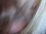 Lisa Kay zuigt pik in een auto in de garage snapshot 4