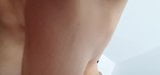 बड़ी प्राकृतिक स्तन वाली युवा लड़की धीरे से कराहती है snapshot 14