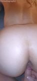 年轻的饥渴妻子在卧室里裸体！肛门穿孔 snapshot 3