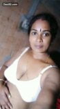 Indian girl nude show snapshot 2