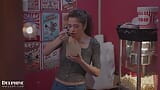 Delphine Films - die kurvige Schauspielerin Victoria Foxx macht es sich nach der Probe bequem snapshot 1