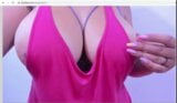 Latina in Pink verführt mich mit ihren dicken Titten snapshot 7