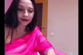Indian Webcam Girl in Saree Showing Her Tits: Big Tits Porn | xHamster