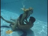 SEX UNDERWATER-Googles snapshot 10