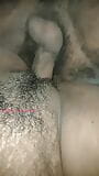 Desi Bhabi z Indii uprawia seks w swoim domu snapshot 8