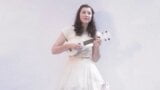 Lisa Hannigan wird bespritzt, befleckt und mit Farbe bedeckt snapshot 1