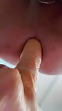 समलैंगिक बहिन नीचे डिल्डो के साथ अपनी चुदाई का छेद फैलाती है snapshot 3