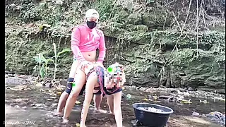 Borovoyda ochiq havoda jinsiy aloqa