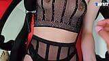 Mooi blank meisje in zwarte lingerie neukt haar stiefbroer snapshot 7