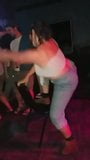 Bailando en la discoteca snapshot 5