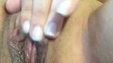 Krystal geisers wrijft over clitoris voor een close -up orgasme snapshot 6