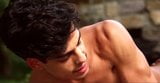 Twinks bareback trong vườn snapshot 13