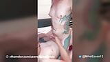 Tattoo-Transe Charlotte reitet großen Schwanz ihres Mikrofons in ihren Arsch snapshot 10