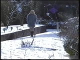 Naga w zimny śnieżny dzień snapshot 1