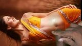 Kareena cum tribute baise au nombril snapshot 4